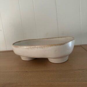Elegant Cream Ceramic Bowl